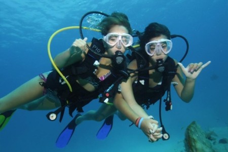 Dive with Scuba Cancun, the original dive shop of Cancun!